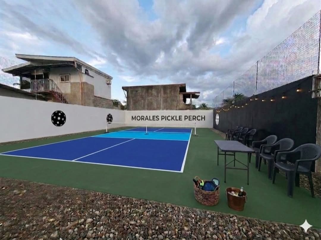 Morales Pickle Perch