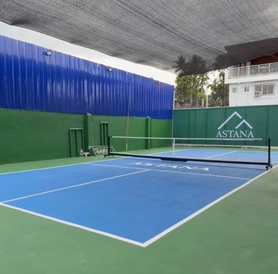 Astana Lakeview Pickleball Court