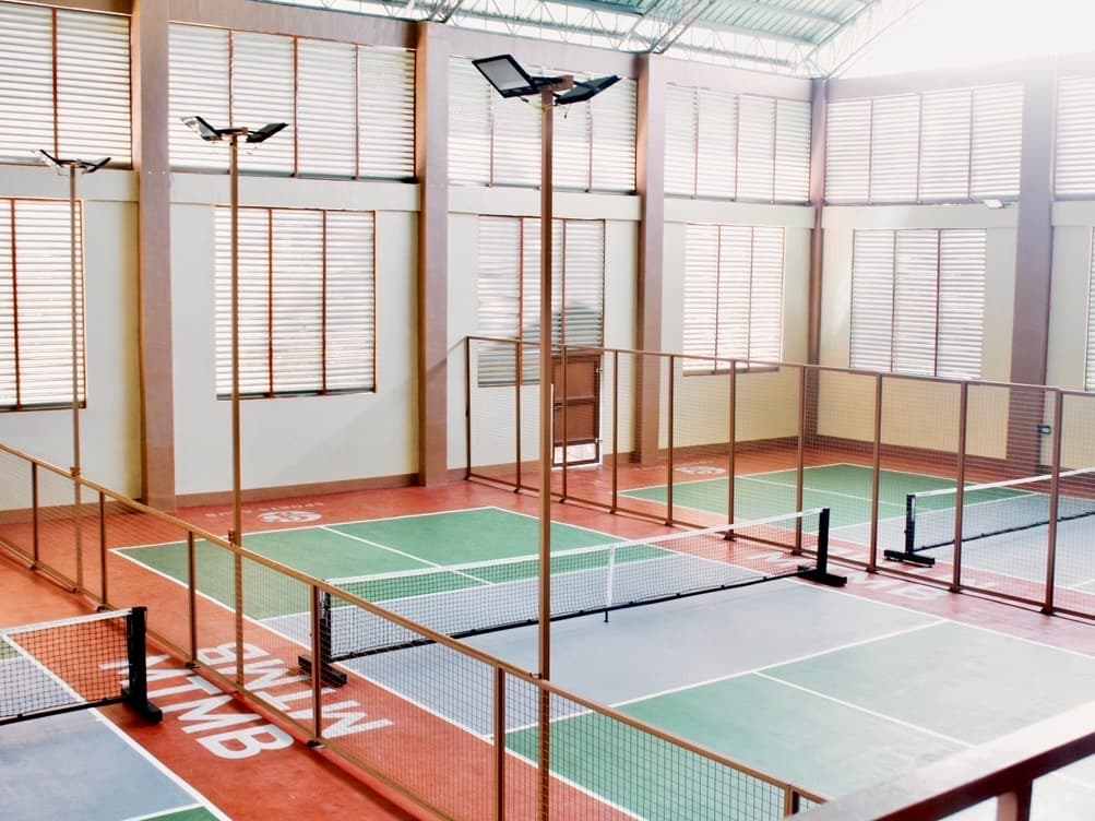 B Sports Club